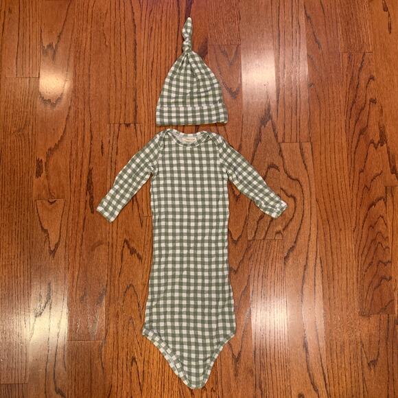 Spearmint love Knotted Gown & Hat Matching Set | Sage Green Gingham | 0-3 months - Picture 2 of 9